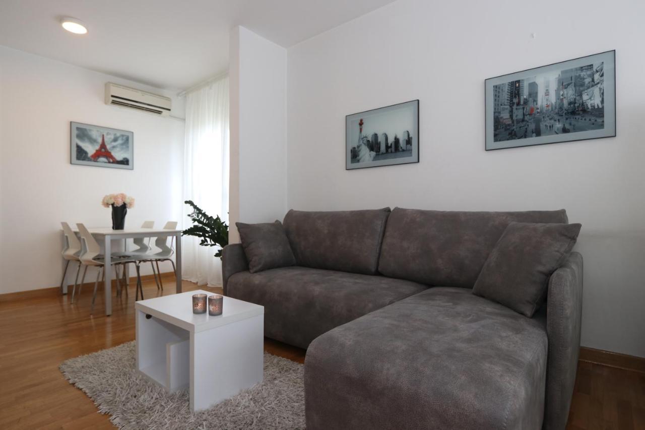 New Belgrade Apartment Belville, Parking 5 Evra Dan ภายนอก รูปภาพ