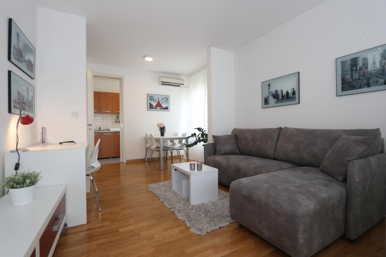 New Belgrade Apartment Belville, Parking 5 Evra Dan ภายนอก รูปภาพ