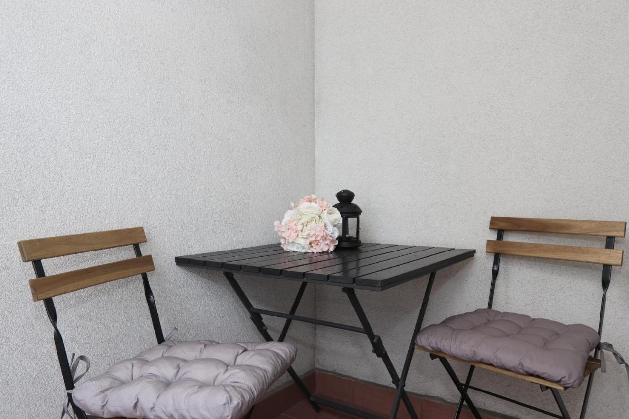 New Belgrade Apartment Belville, Parking 5 Evra Dan ภายนอก รูปภาพ