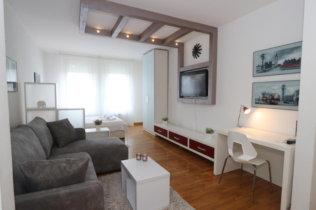 New Belgrade Apartment Belville, Parking 5 Evra Dan ภายนอก รูปภาพ